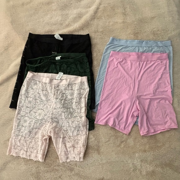 Aerie bike shorts - Picture 2 of 7